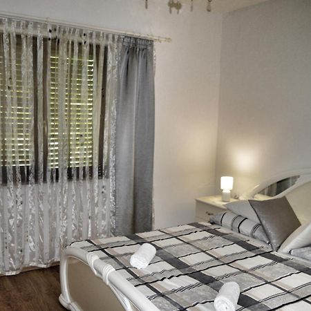 Apartment Nikolic Kastela Exterior photo